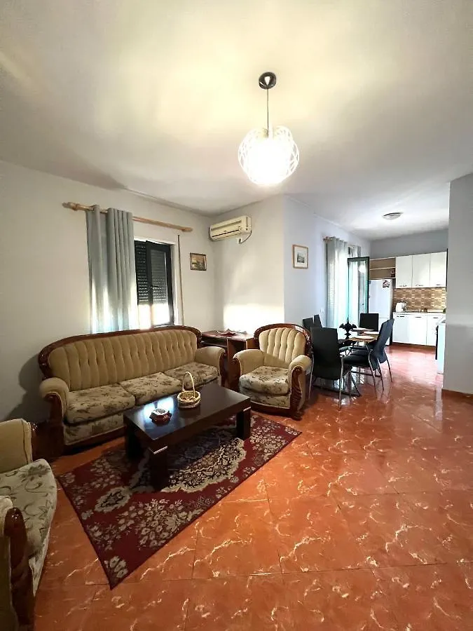 Hotel Bujtina Shqiptare Tirana 0*,  Albania